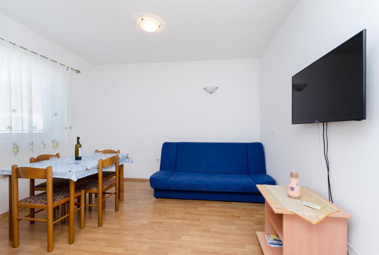 Apartments Alex Lopar Εξωτερικό φωτογραφία