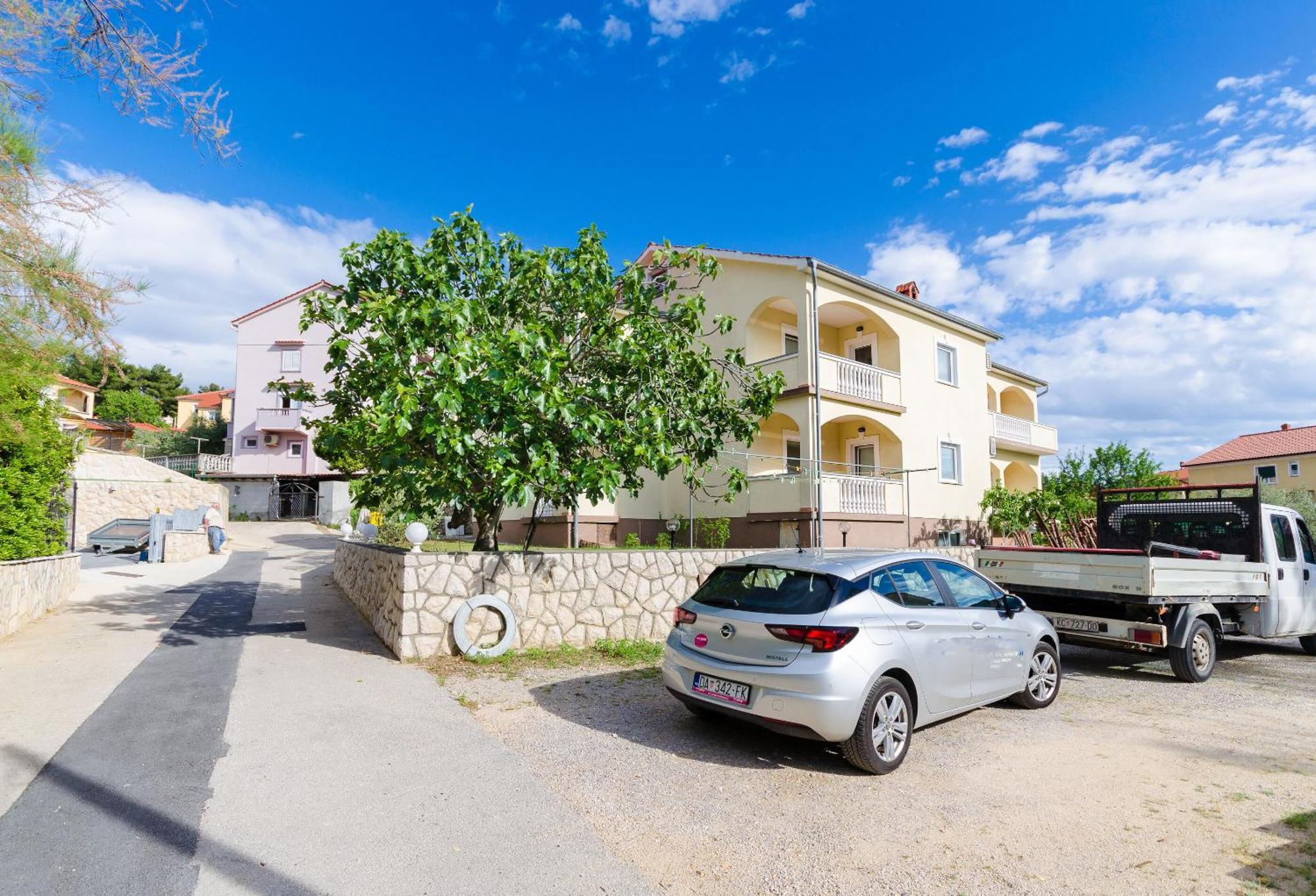 Apartments Alex Lopar Εξωτερικό φωτογραφία