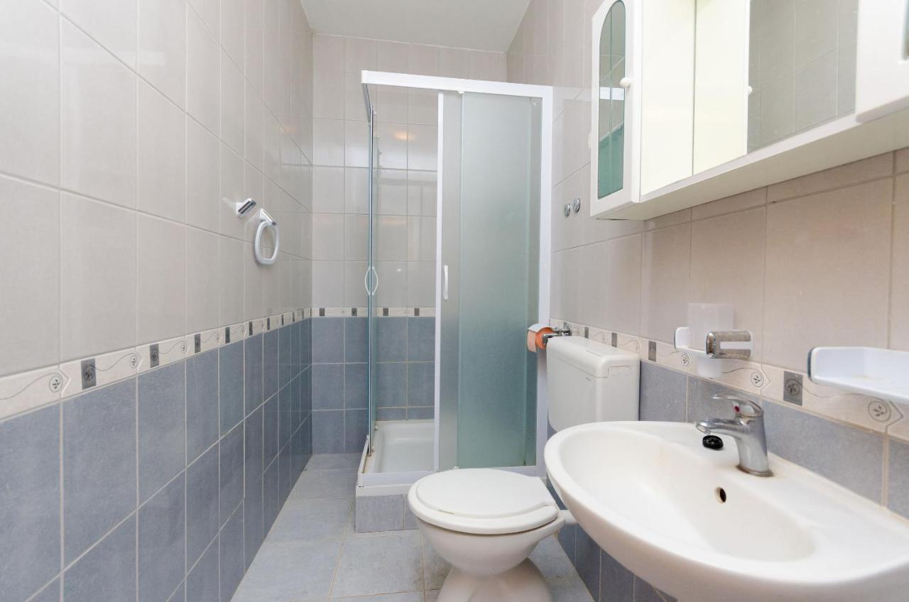 Apartments Alex Lopar Εξωτερικό φωτογραφία