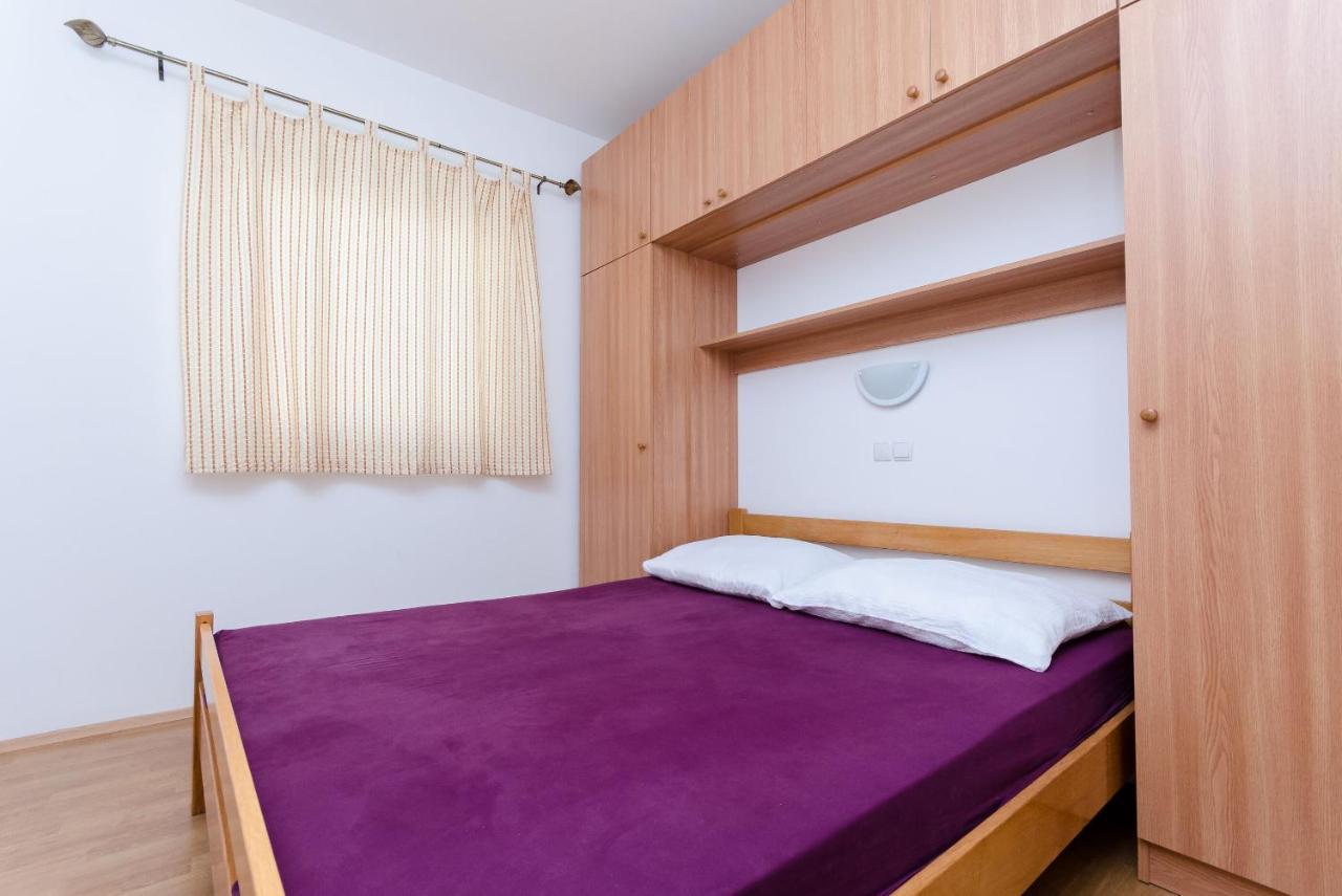 Apartments Alex Lopar Εξωτερικό φωτογραφία